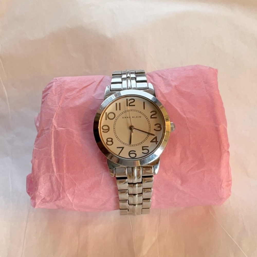 Anne Klein Classic Link bracelet watch, Silver tone